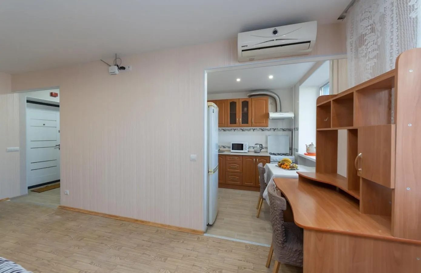 Уютная Современная,Однокомнатная Квартира По Проспекту Леся Курбаса 9Д Kiev Daire